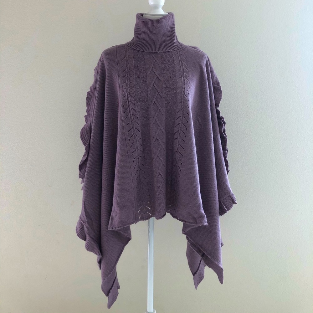 NWT Ruffle Trim Poncho